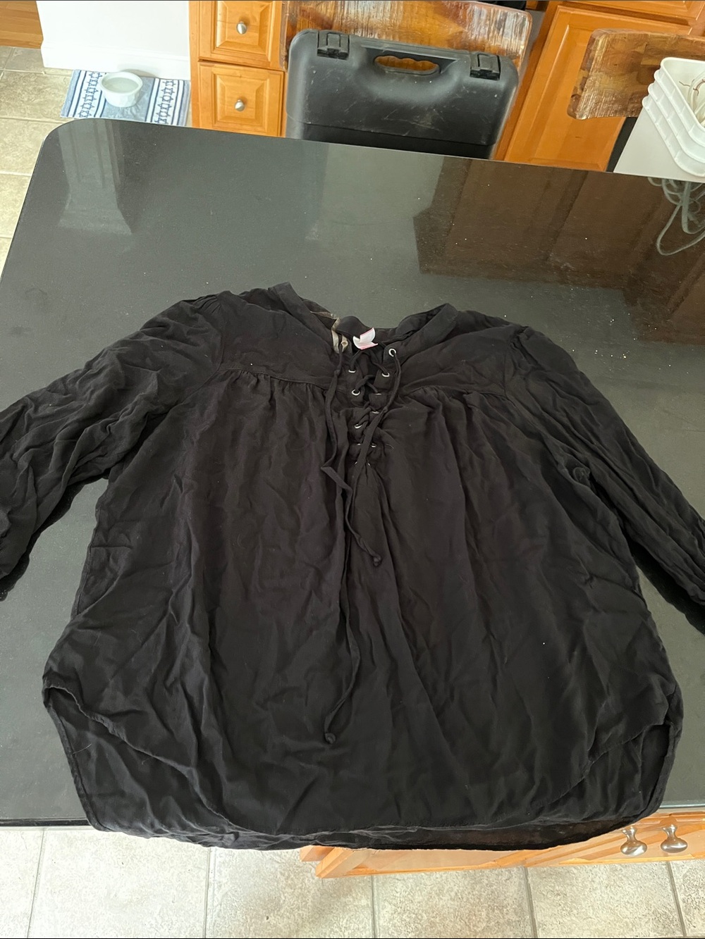 Women's Black Lace-Up Peasant Blouse xl